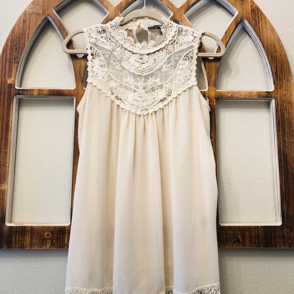 lovestitch Tops - Lovestitch sleeveless blouse
